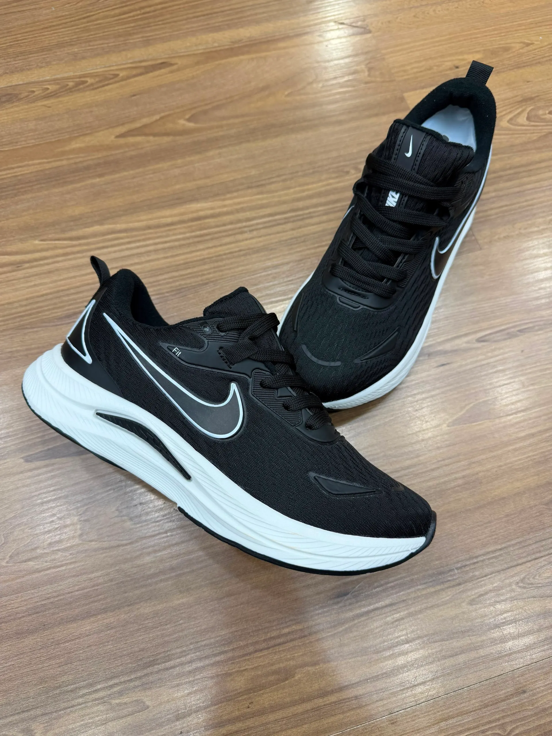 NIKE FIT
