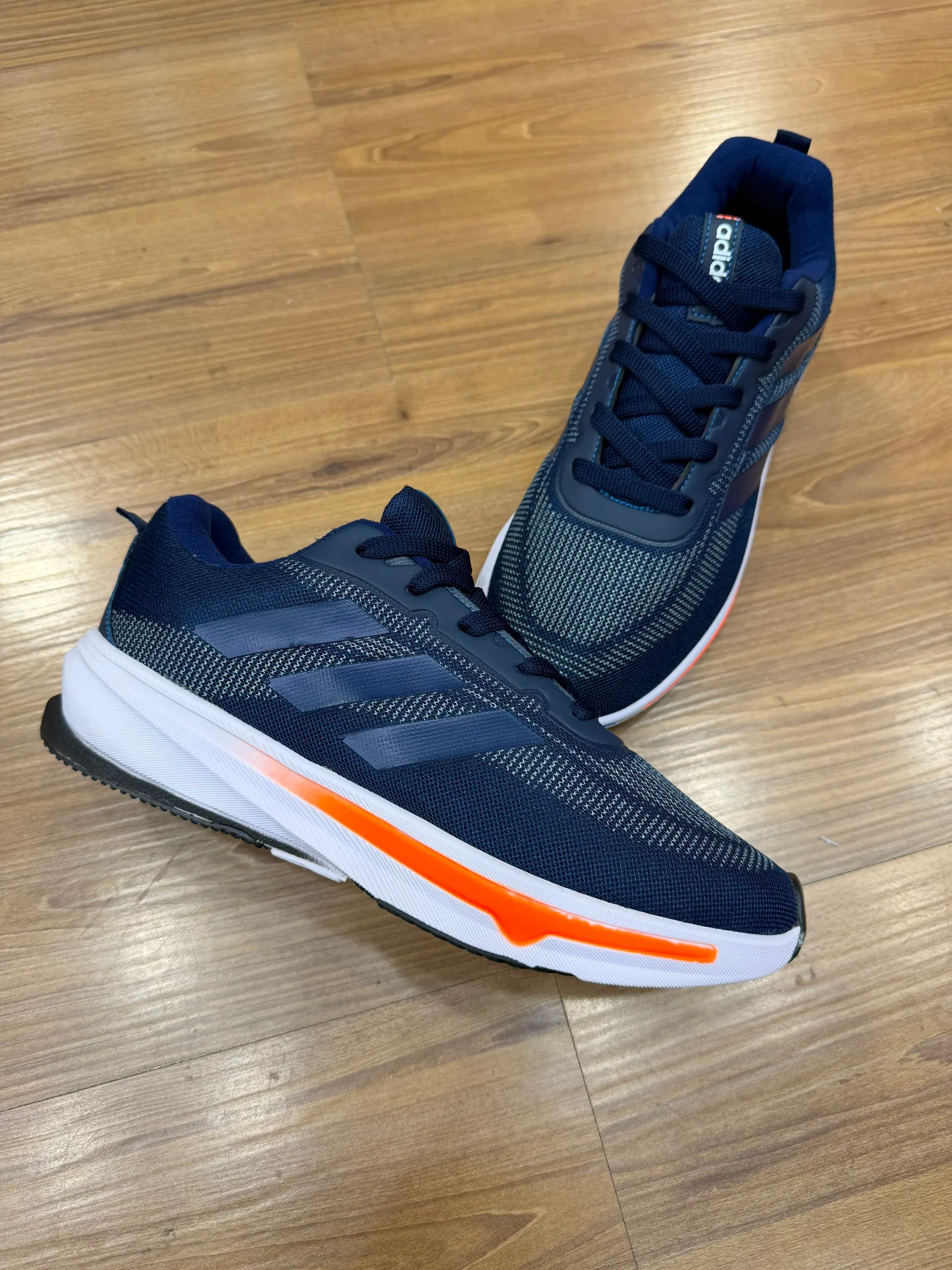 ADIDAS SUPERNOVA