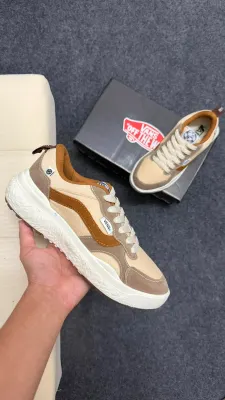 Vans ultragem