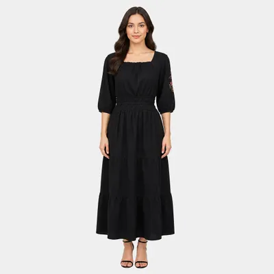 Vestido Longo com Bordado