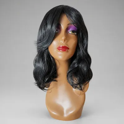 Wig curta ondulada