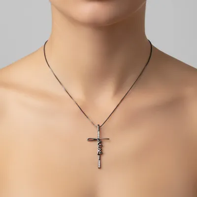 Colar Cruz Cravejado com Zircônias