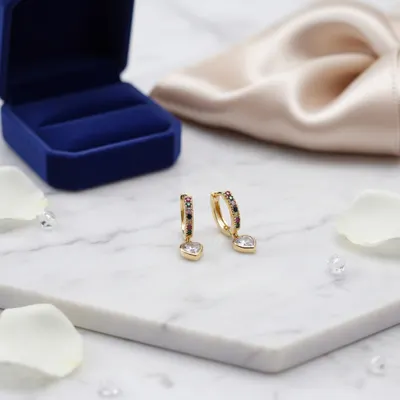 Brinco Argola Dourado com Zircônias