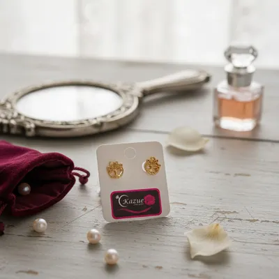 BRINCO DOURADO ARVORE FOLHADA