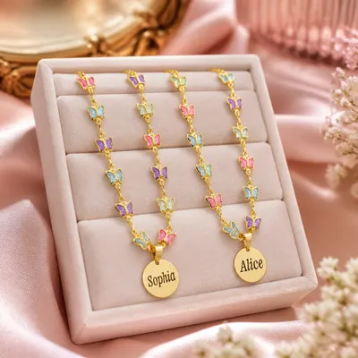 Colar Infantil Borboletas Coloridas Banhado a Ouro