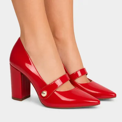 Sapato Scarpin em Verniz Vermelho