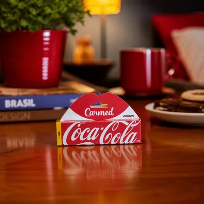 Hidratante Labial Carmed Coca Cola Vermelho 10g
