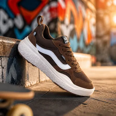 Tênis Casual brown white