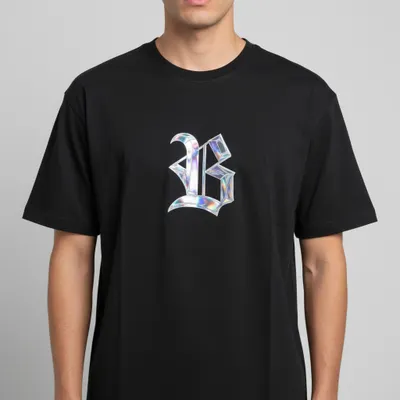 Camiseta Preta Logo B