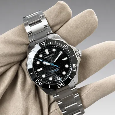 Tag Heuer Aquaracer profissional 300 date automático black