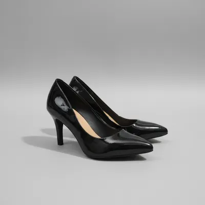 Scarpin Preto Envernizado número 33