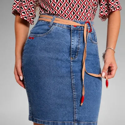 Saia Jeans Com Elastano e Cinto Fino