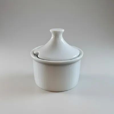 AÇUCAREIRO RETO  250 ML COM TAMPA PORCELANA FORTE,VAI MICRO ONDAS FORNO