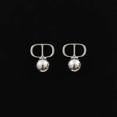 BRINCO INSPIRAÇÃO DIOR