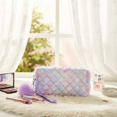 NECESSAIRE PELUCIA PAETÊ