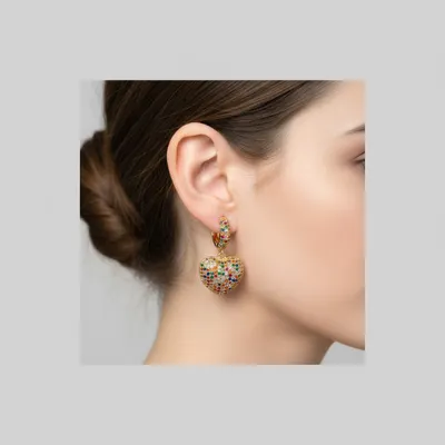 Brinco Coração com Zircônias Multicoloridas