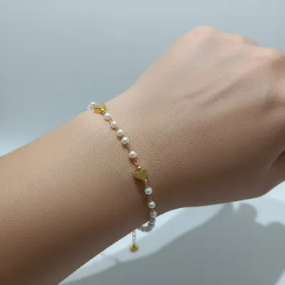 Pulseira de Pérolas com Corações