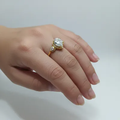 Anel Corte Gota com Zircônias N⁰17