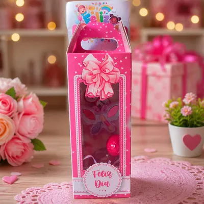 Kit com perfume petit,  sobra e glos infantil 