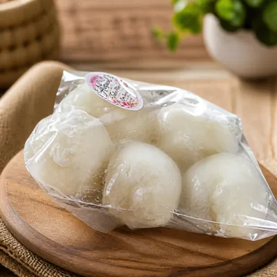 Pão de queijo recheado com calabresa e mussarela