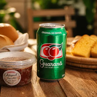 Bolo de pote com guaraná