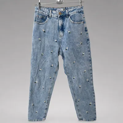 Calça Jeans claro com bordados florais , tamanho 36