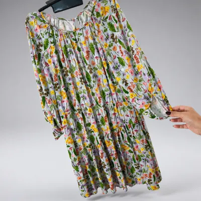 Vestido floral tamanho G Renner lindisssimo 