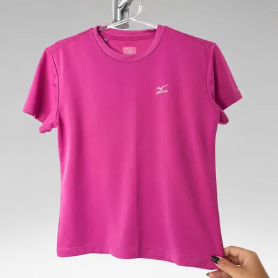Camiseta Dry Fit Rosa Mixuno marca G porém veste M 