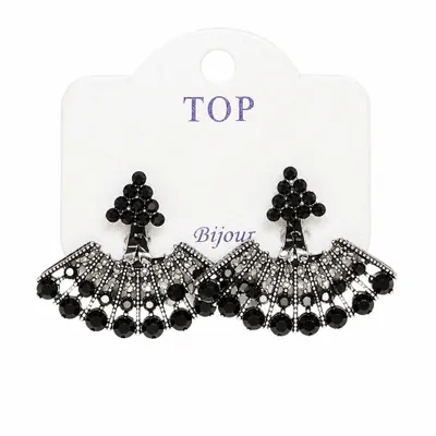Brinco lindo combina com muito look 