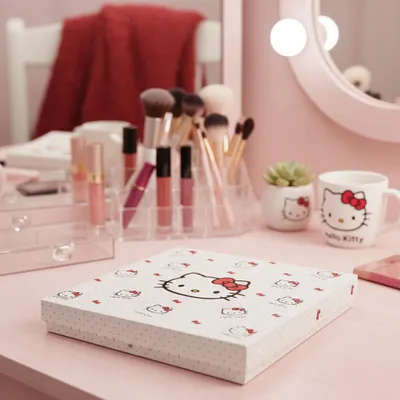 Caixinha  surpresa  Hello Kitcom/6 itens surpresa)