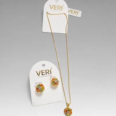 Colar dourado com pingente Flor de Lotus 