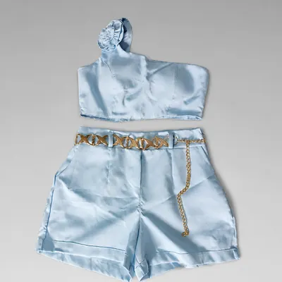 Conjunto cropped + shorts alfaiataria 