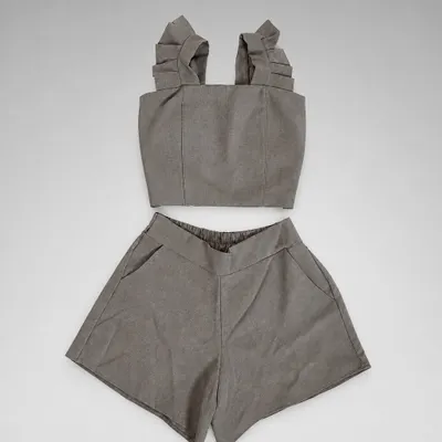 Conjunto cropped + short