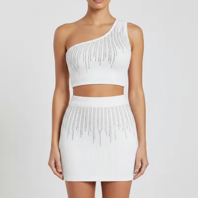 Saia + Cropped Com Pedras Brilhantes e Bojo