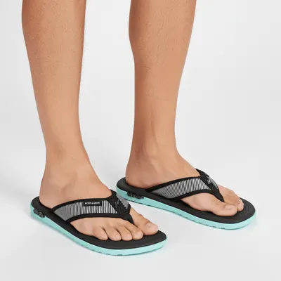 Chinelo KENNER KIVAH número 40 preta com verde e preta e azul