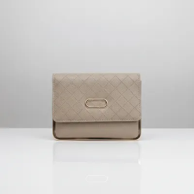 BOLSA PEQUENA COM BORDA METÁLICA - CRISTAL