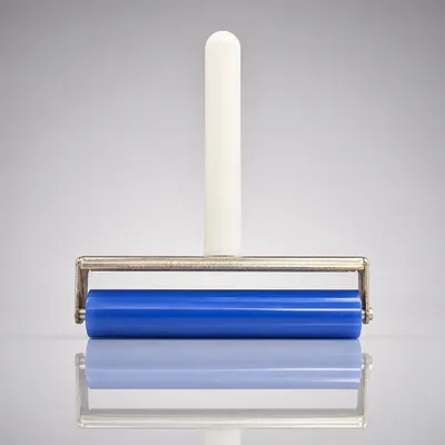 Rolo de silicone antiestático indicado para aplicar película ou cola oca
